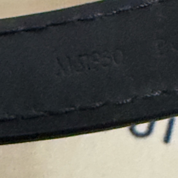 New Louis Vuitton Graphite Monogram Key Holder - Picture 4 of 6